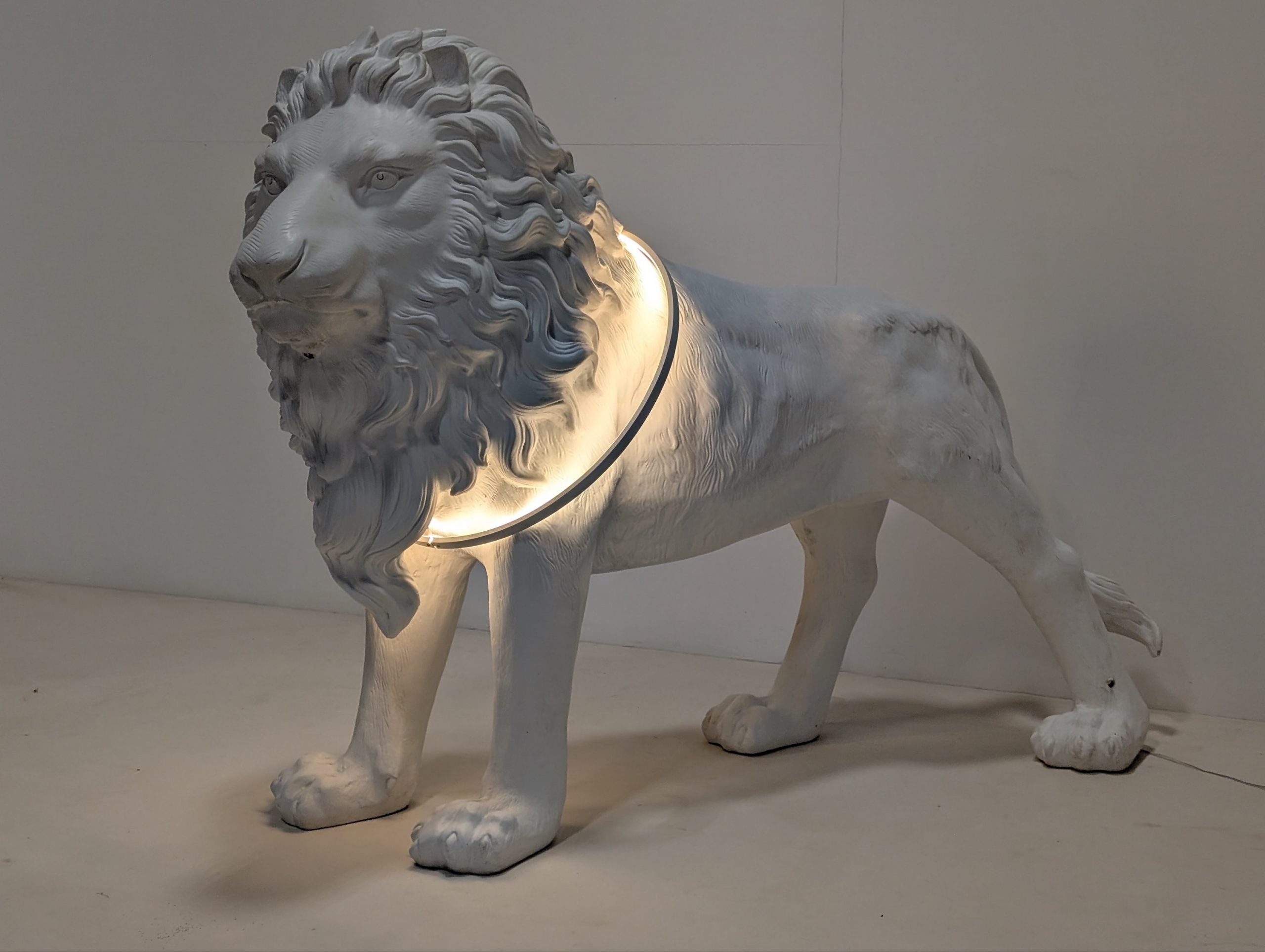 Life Size Lion Lamp Sculpture - Image 6