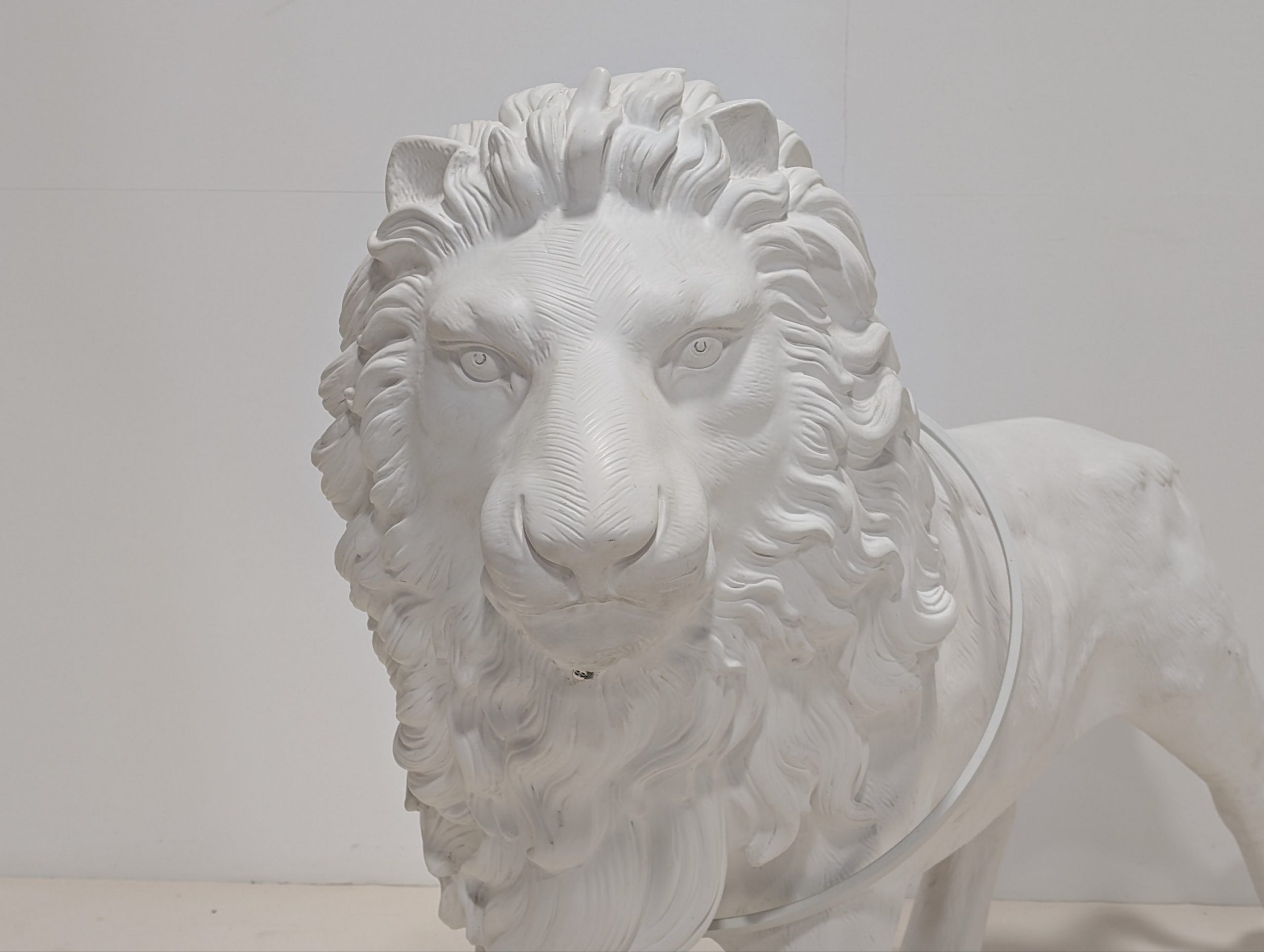 Life Size Lion Lamp Sculpture - Image 5