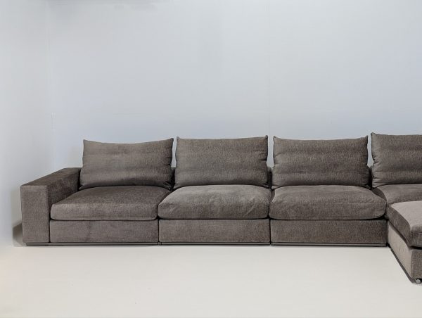 Flexform Groundpiece Modular Sofa - Image 2