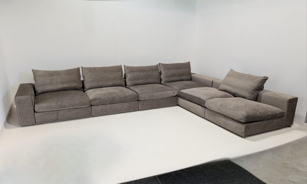 Flexform Groundpiece Modular Sofa - Image 14