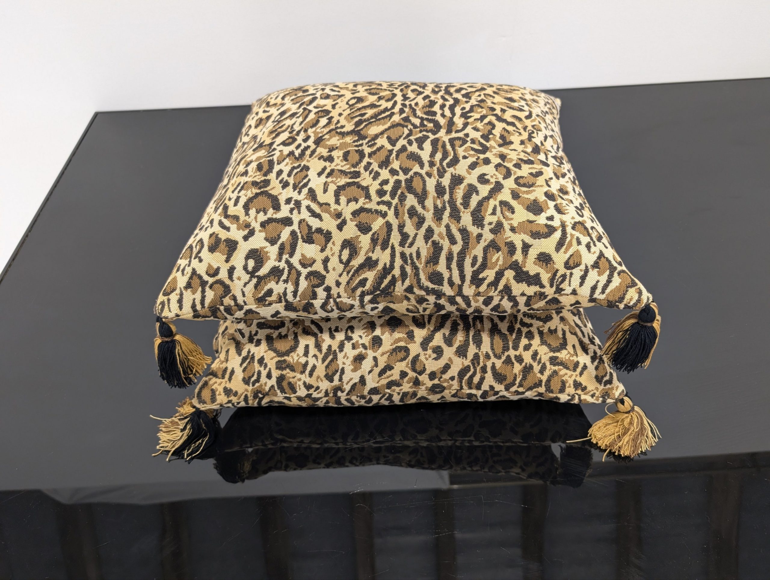 Sussex House Print Cushions - Image 10