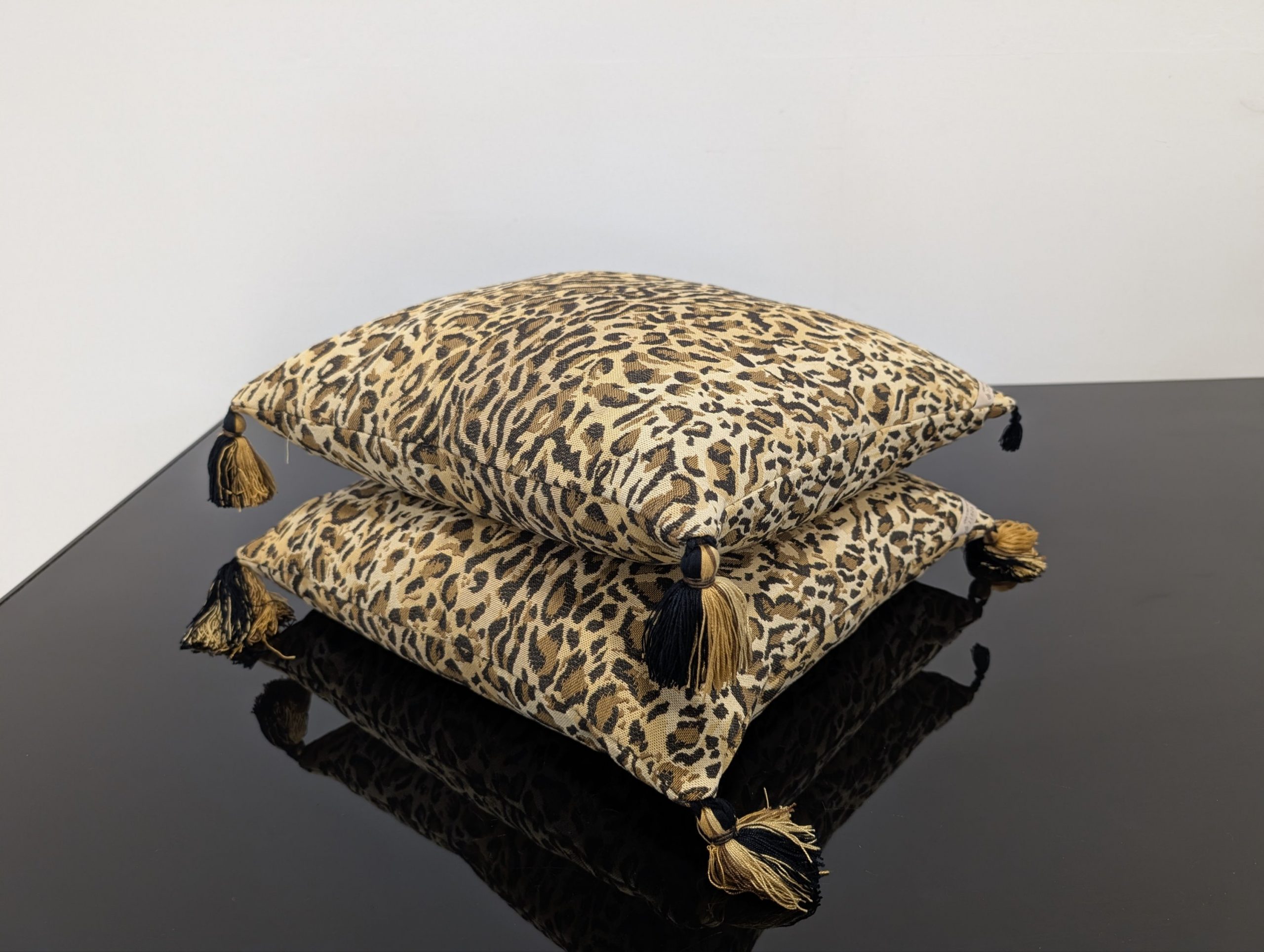 Sussex House Print Cushions - Image 9