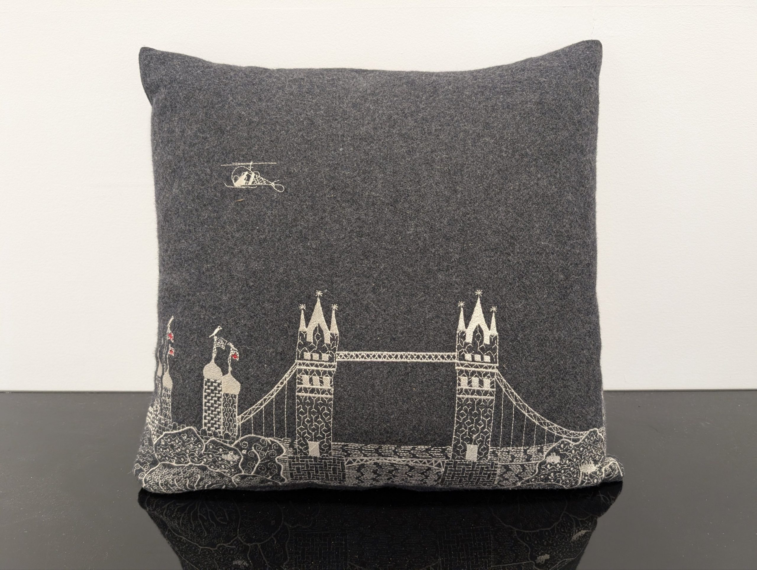 Tower Bridge London Cushion - Image 7