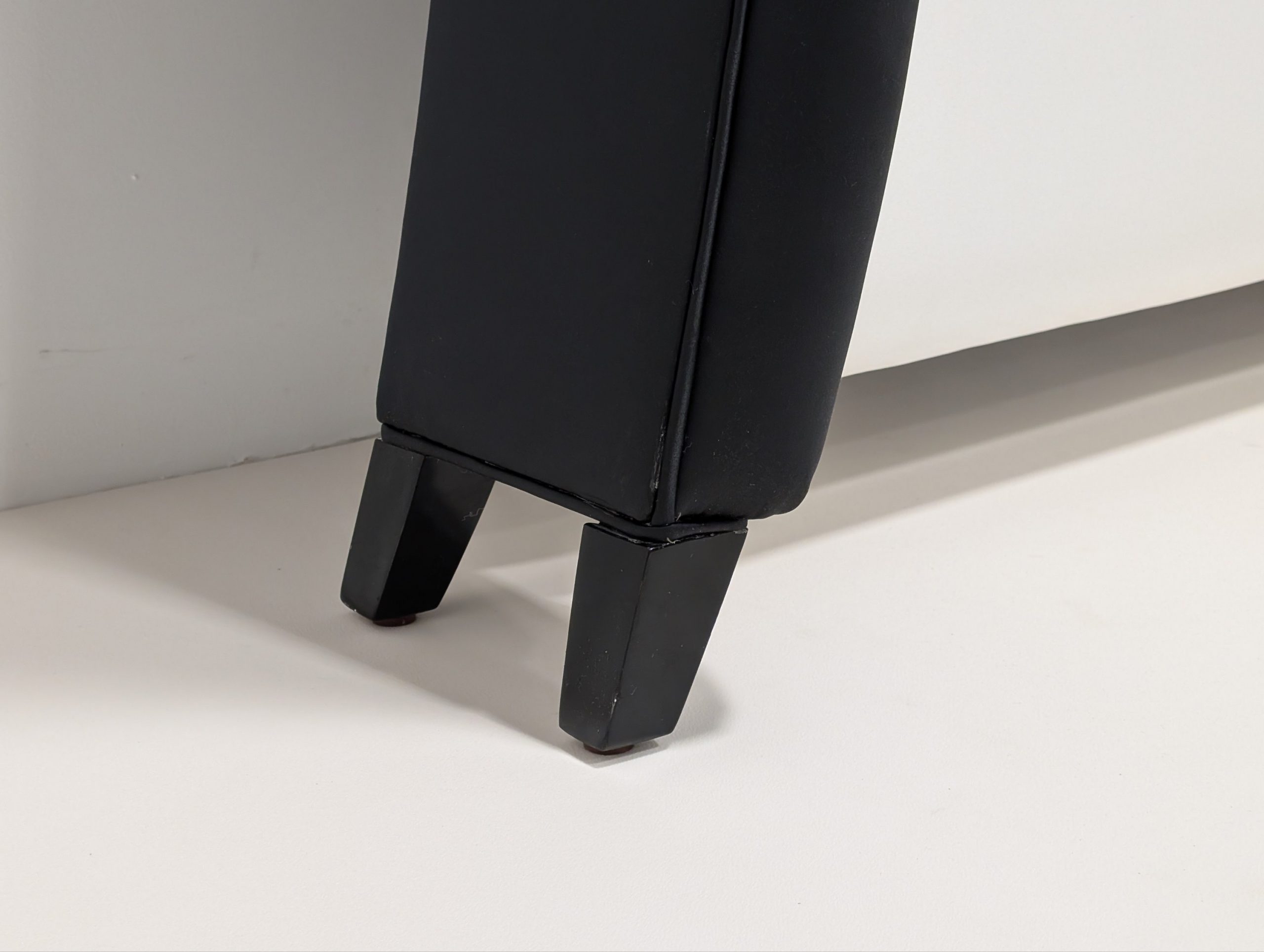 Christopher Guy Headboard - Image 6