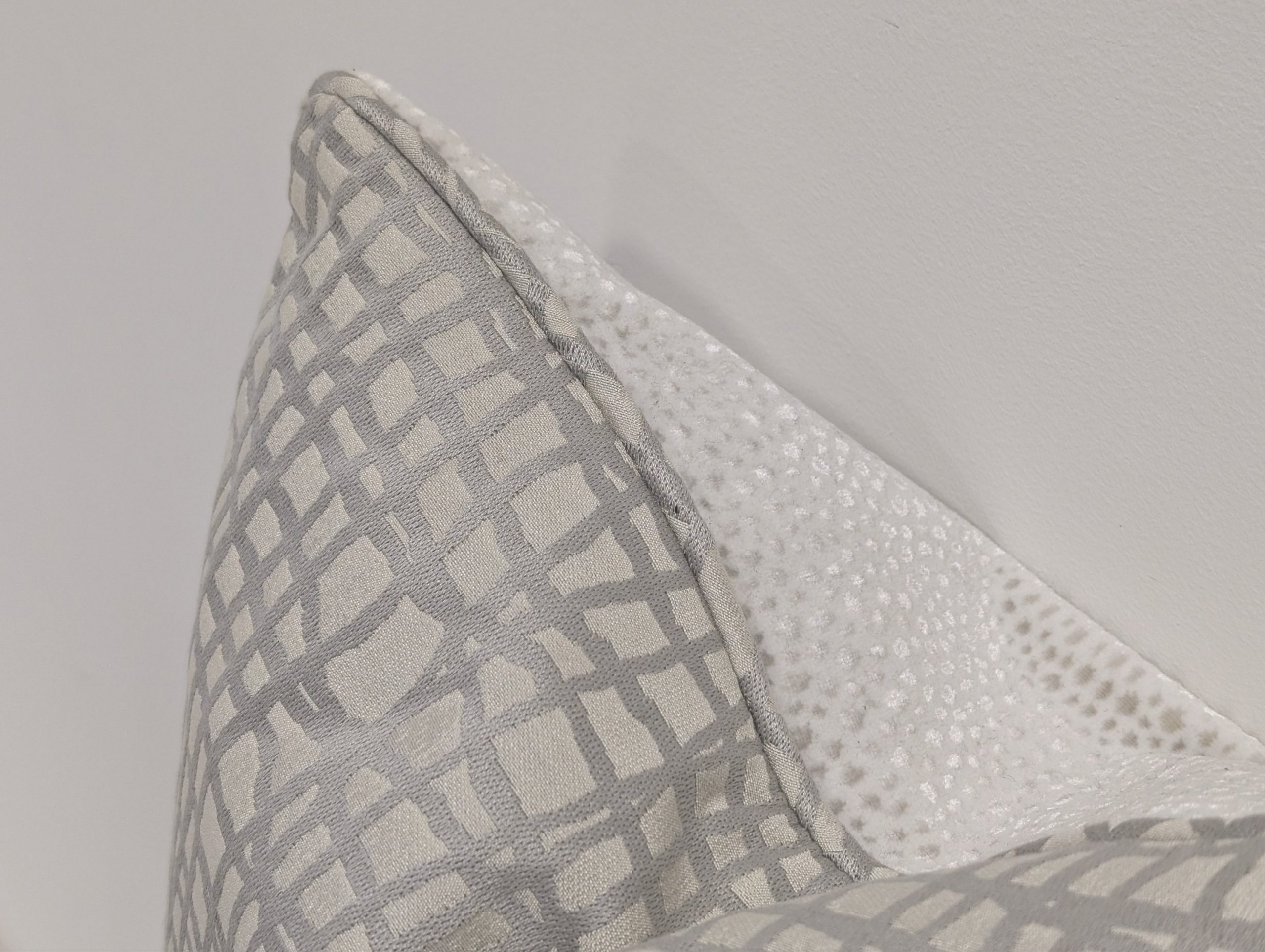 Silver/White Cushion