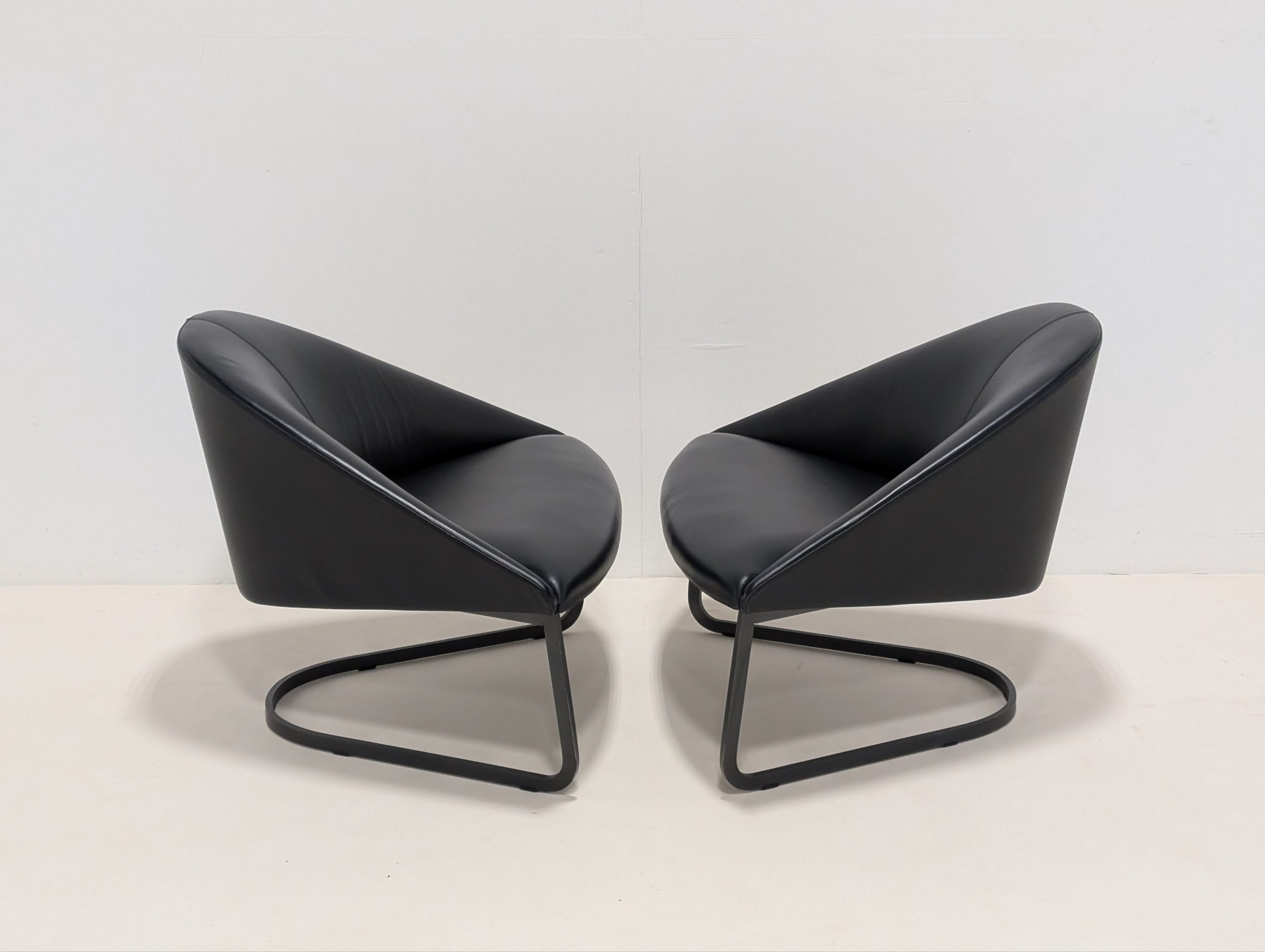 Arper Colina M Armchair Pair - Image 9