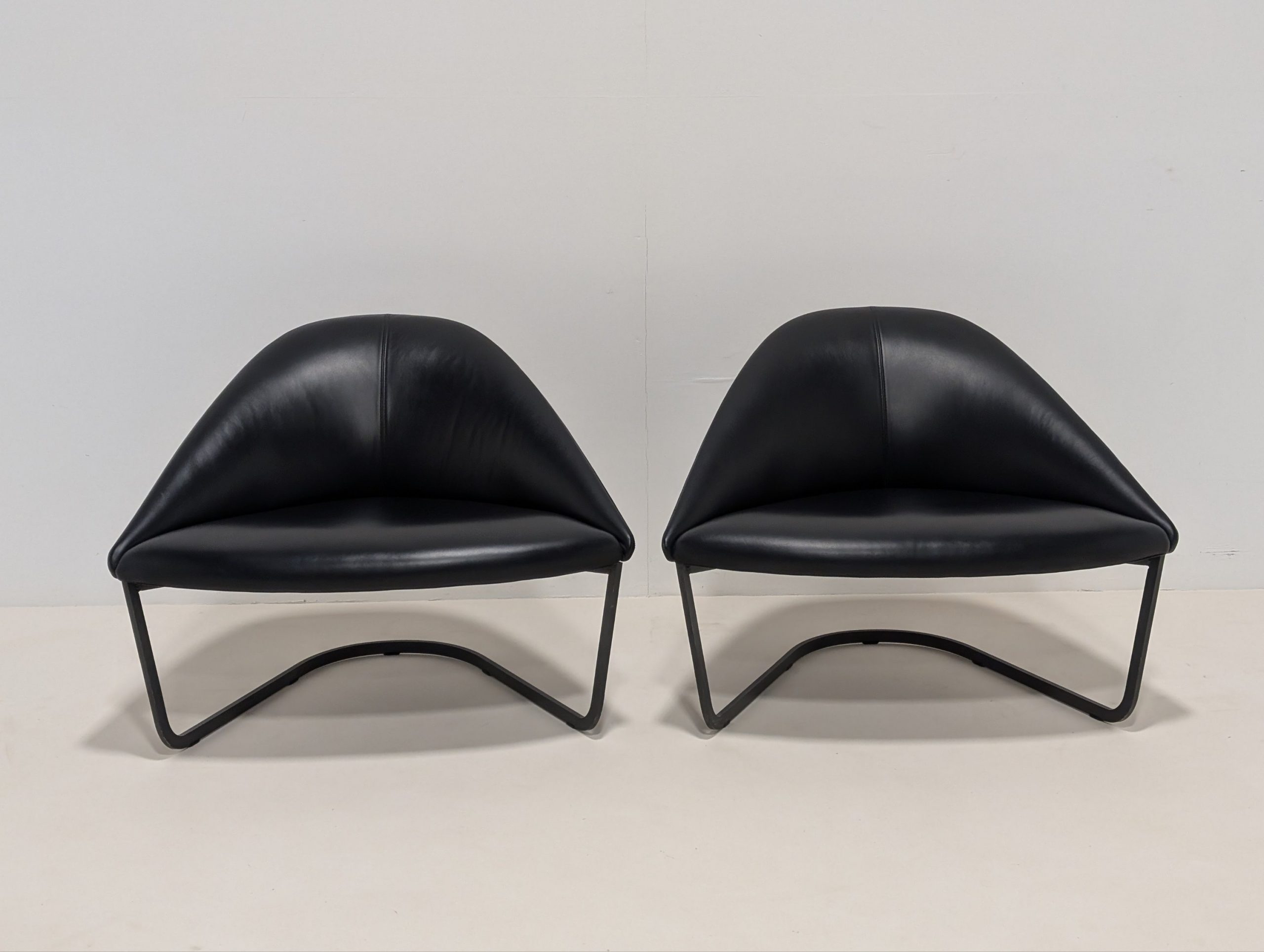 Arper Colina M Armchair Pair - Image 8