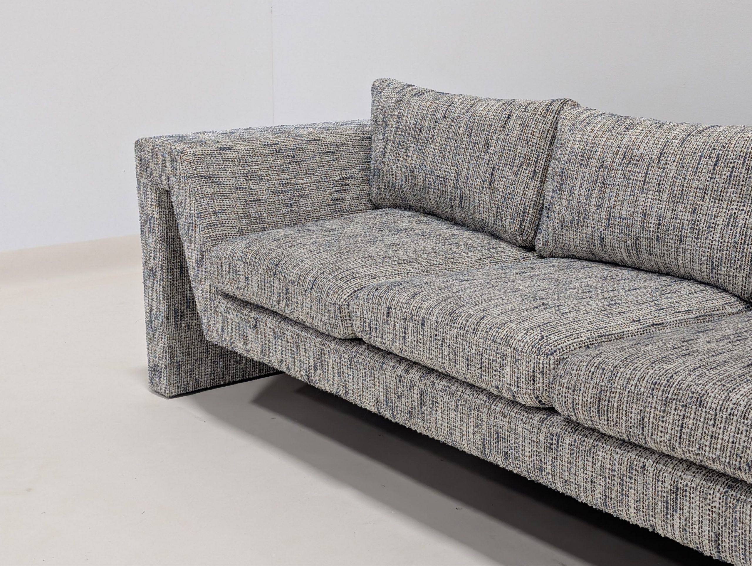 Liang & Eimil Manu Sofa - Image 8