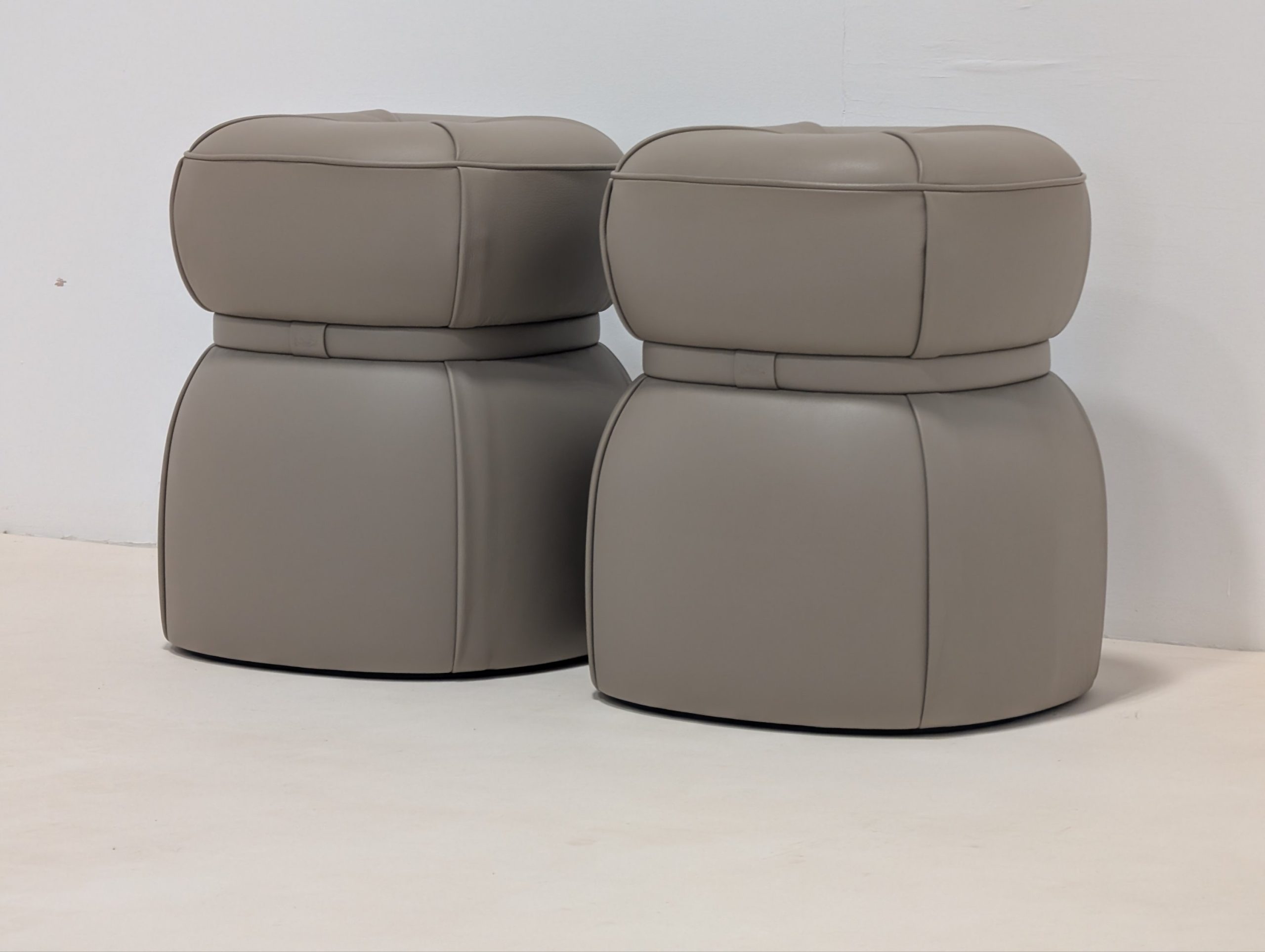 Poltrona Frau Lepli Ottoman Pair - Image 7