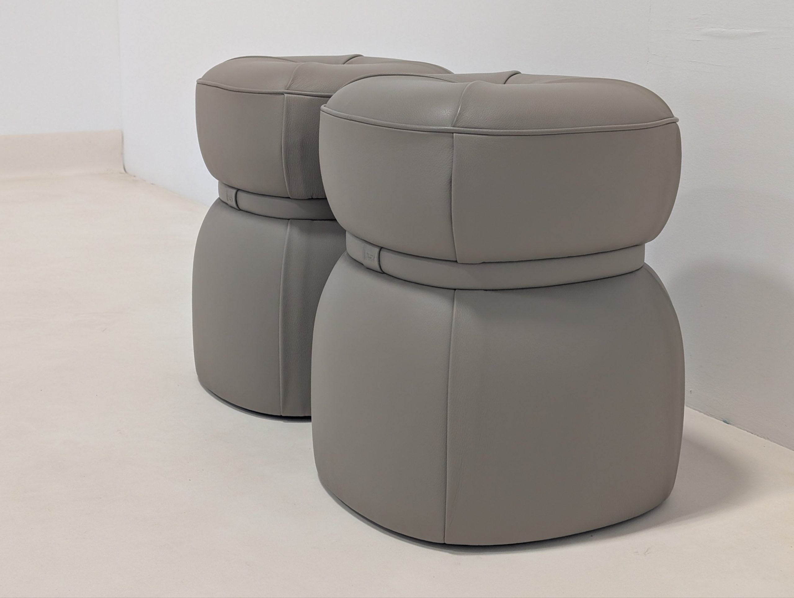 Poltrona Frau Lepli Ottoman Pair - Image 10