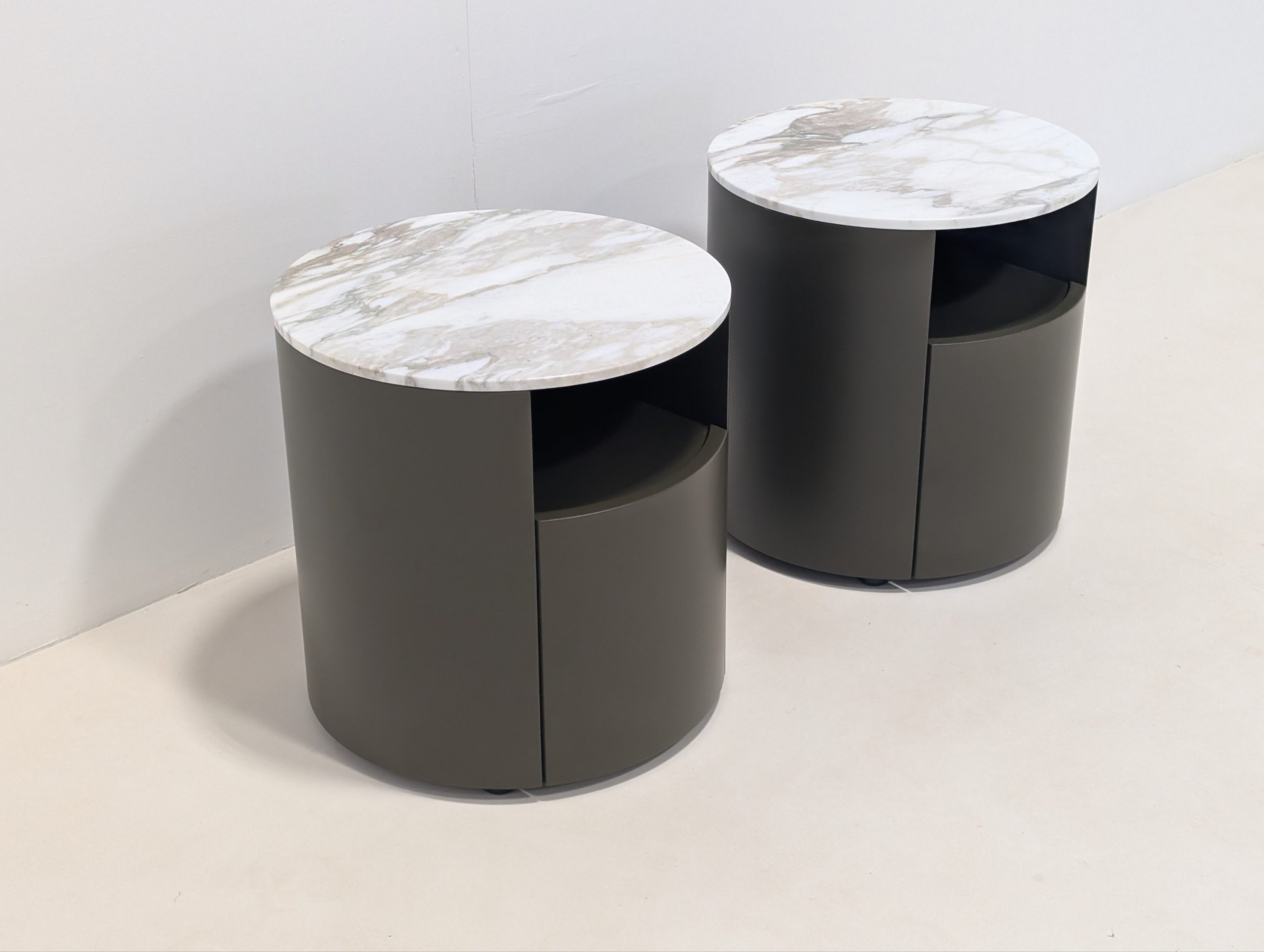 Poliform Onda Nightstands Pair - Image 8