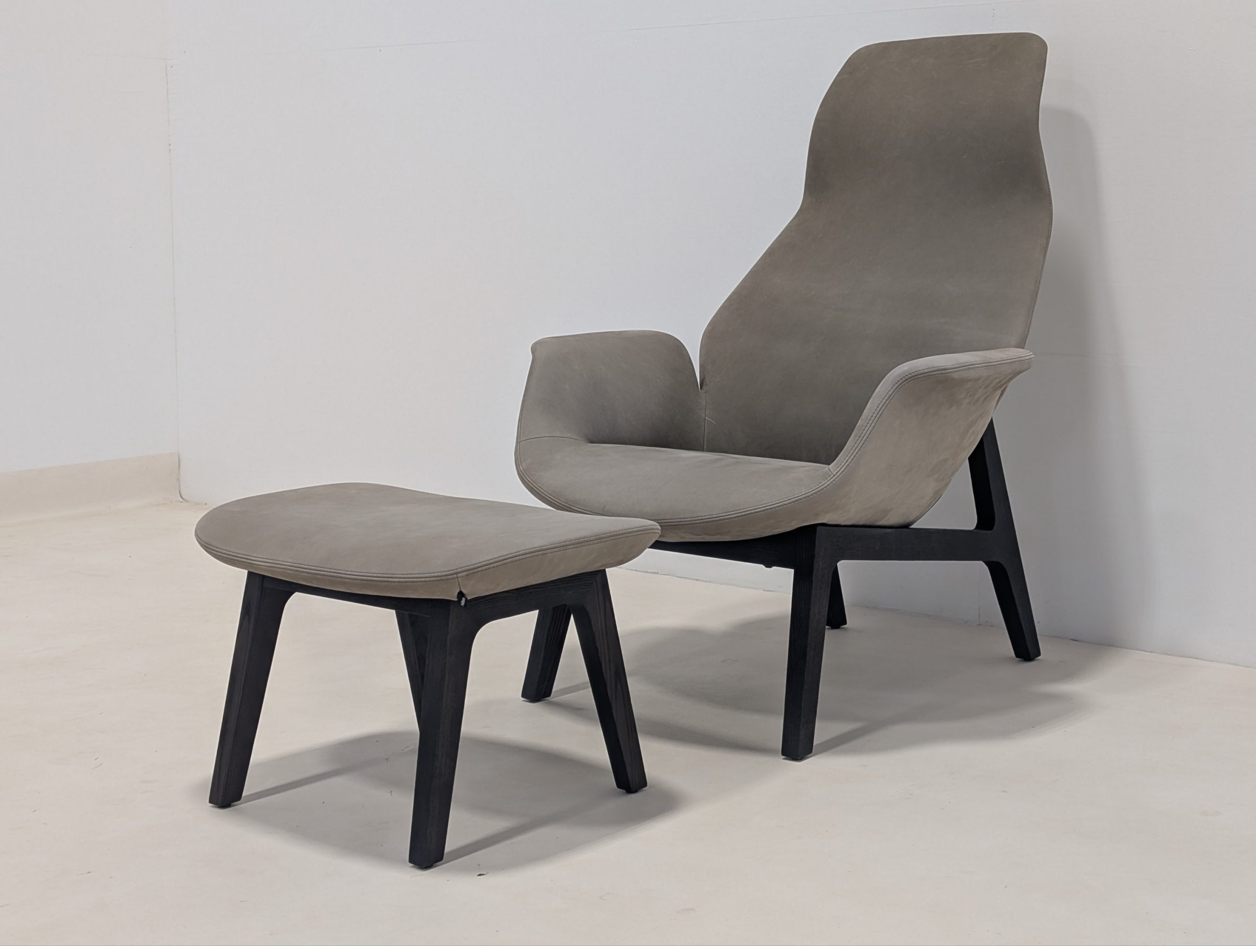 Poliform Ventura Chair & Footstool - Image 8