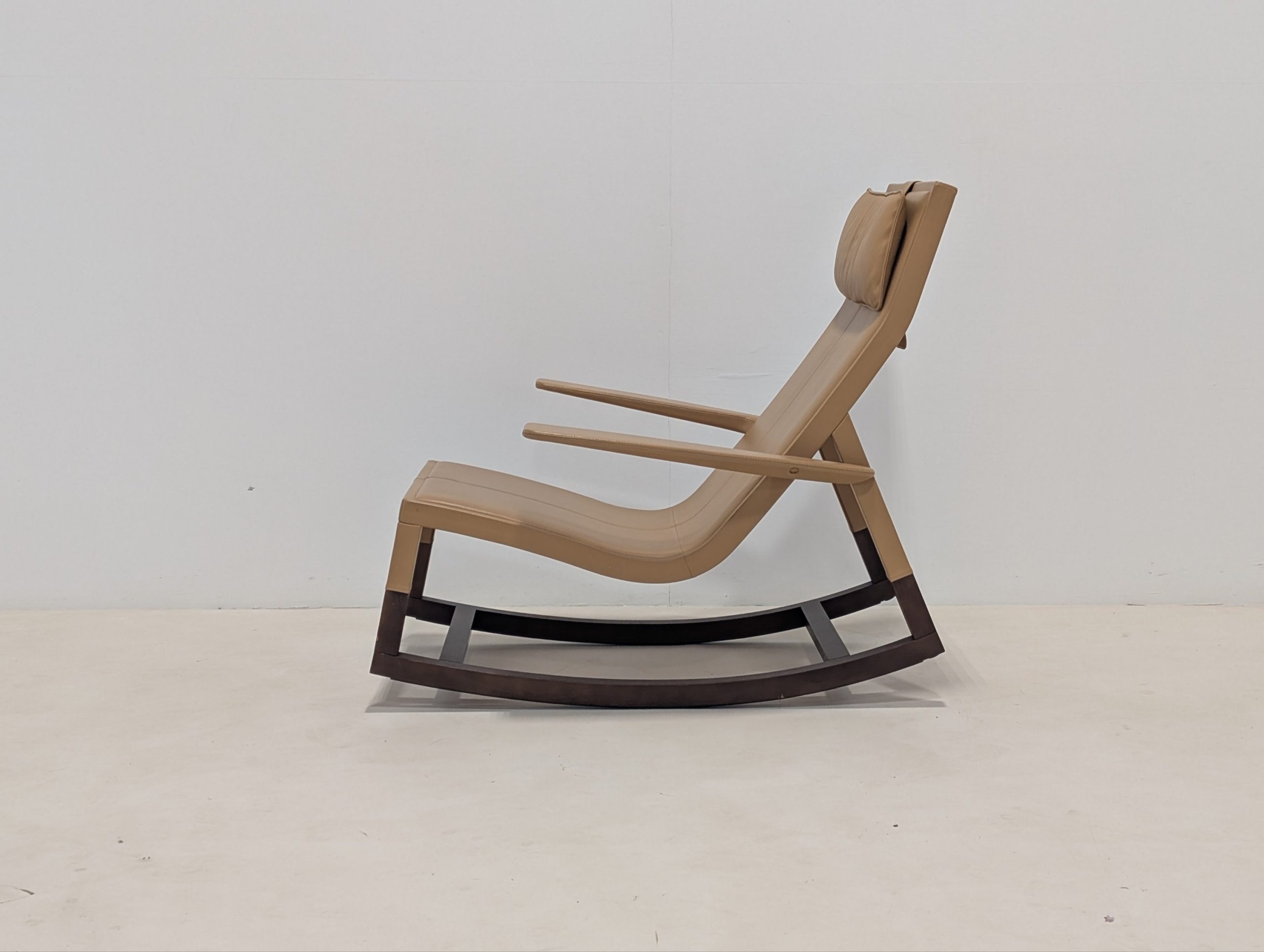 Poltrona Frau Don'do Rocking Chair - Image 3
