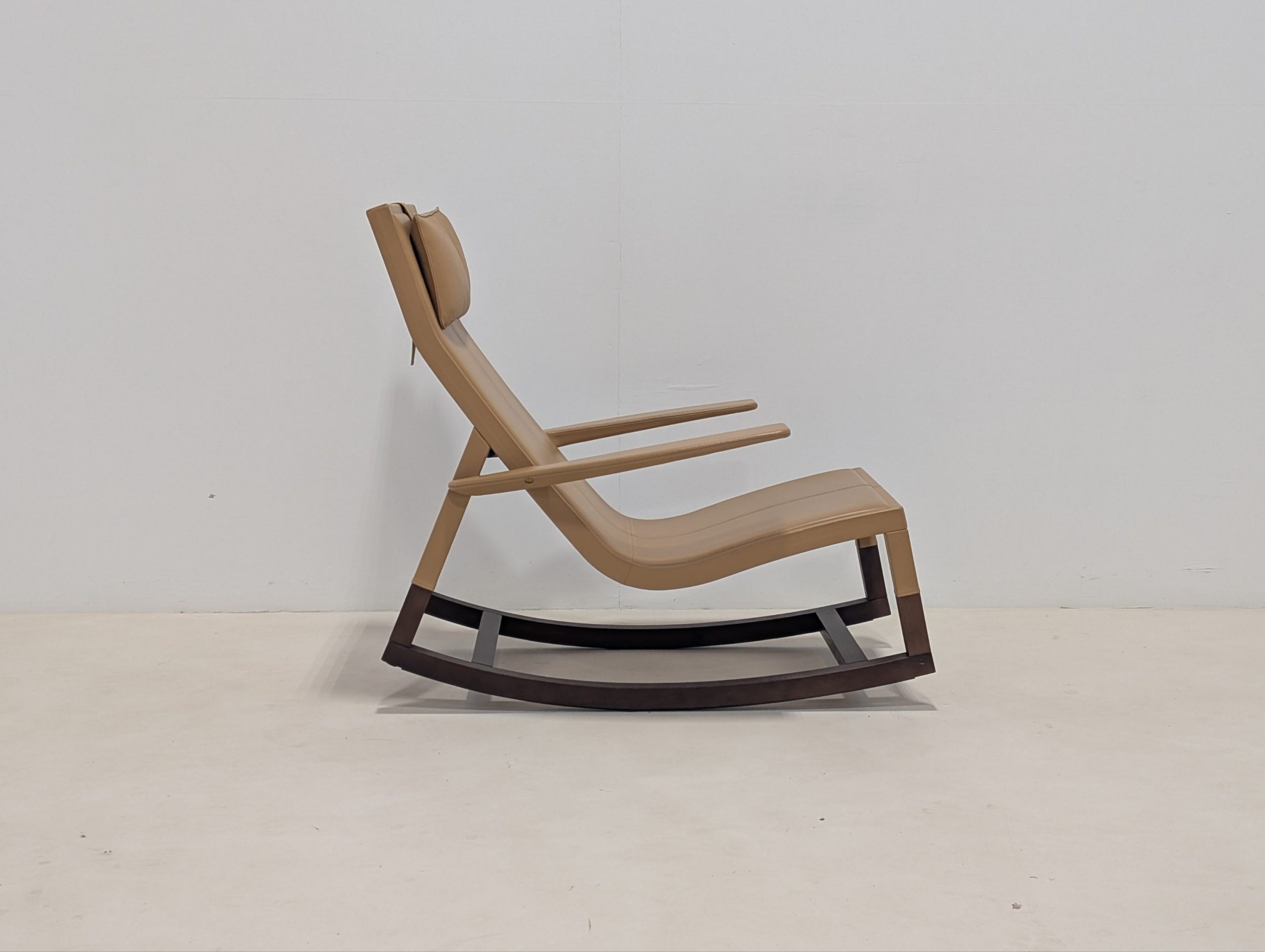 Poltrona Frau Don'do Rocking Chair - Image 7