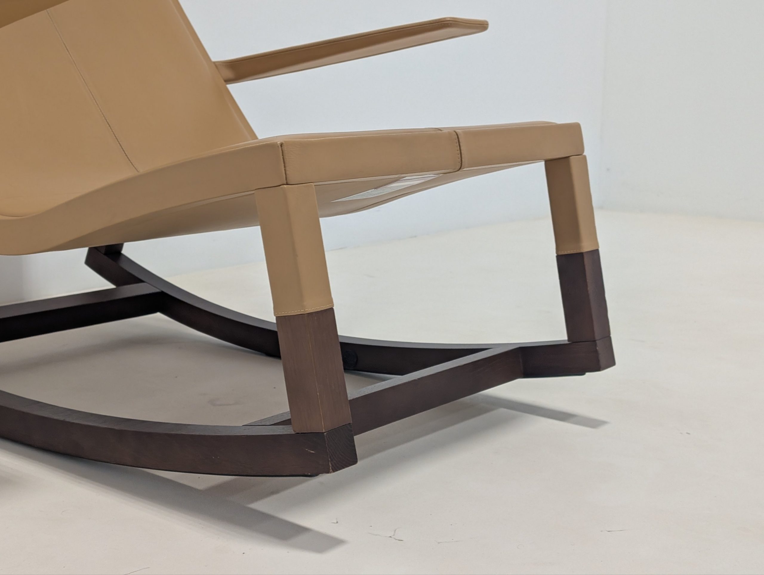 Poltrona Frau Don'do Rocking Chair - Image 10