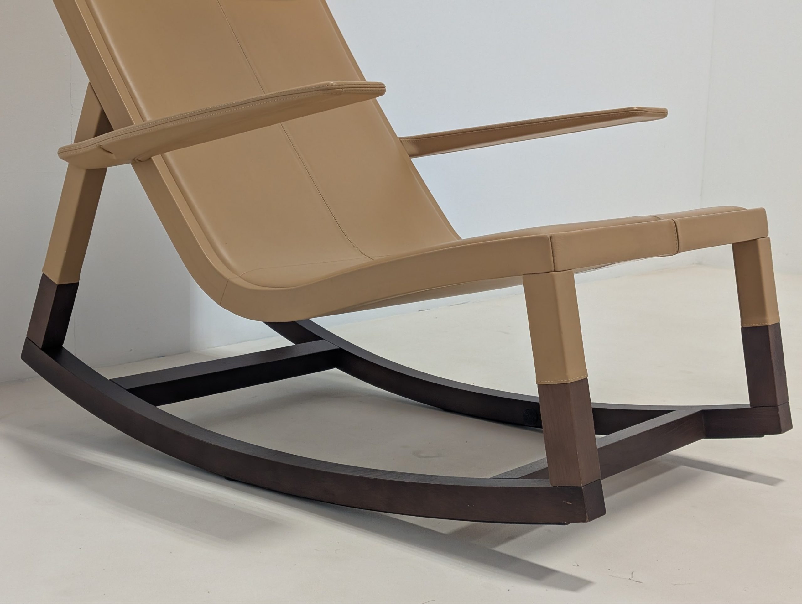 Poltrona Frau Don'do Rocking Chair - Image 11