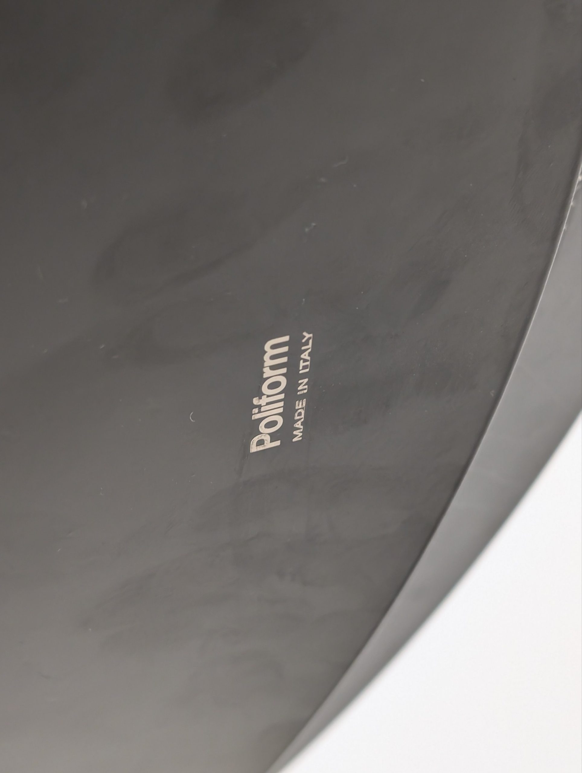 Poliform Marble Flute Dining Table - Image 4