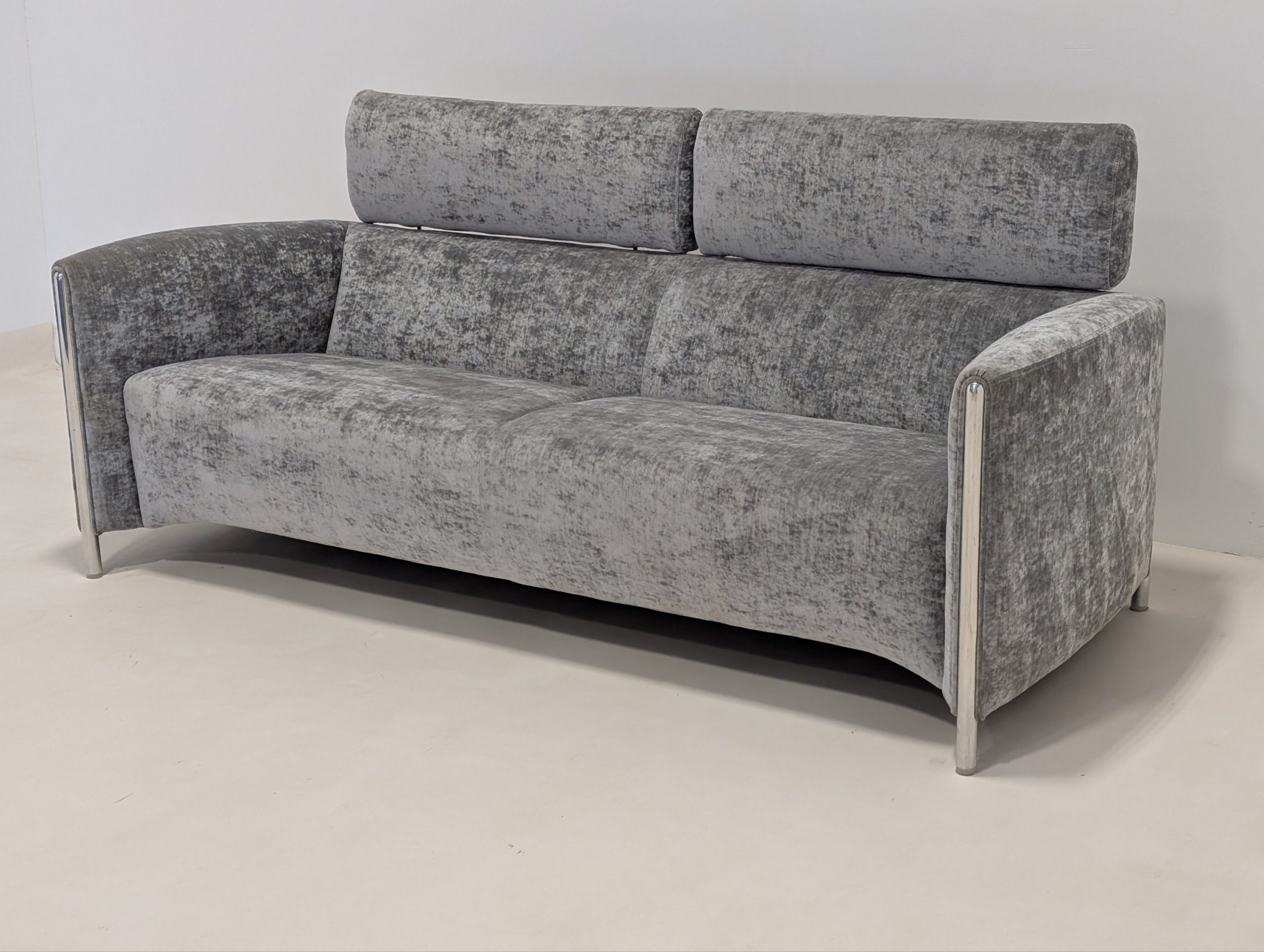 Leolux Goncharov Grey Velvet Sofas - 2 Available