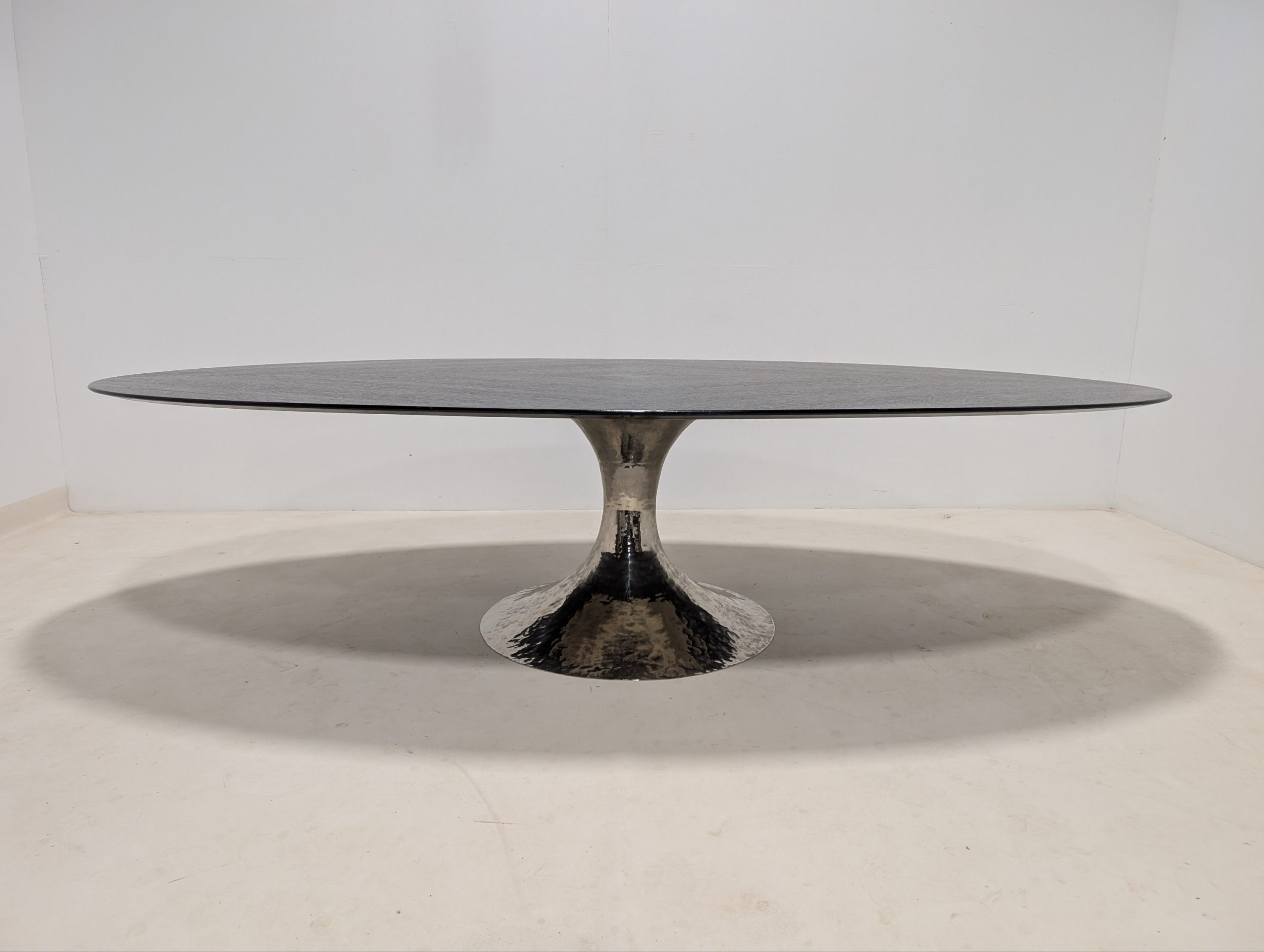 Julian Chichester Dakota Table - Image 2