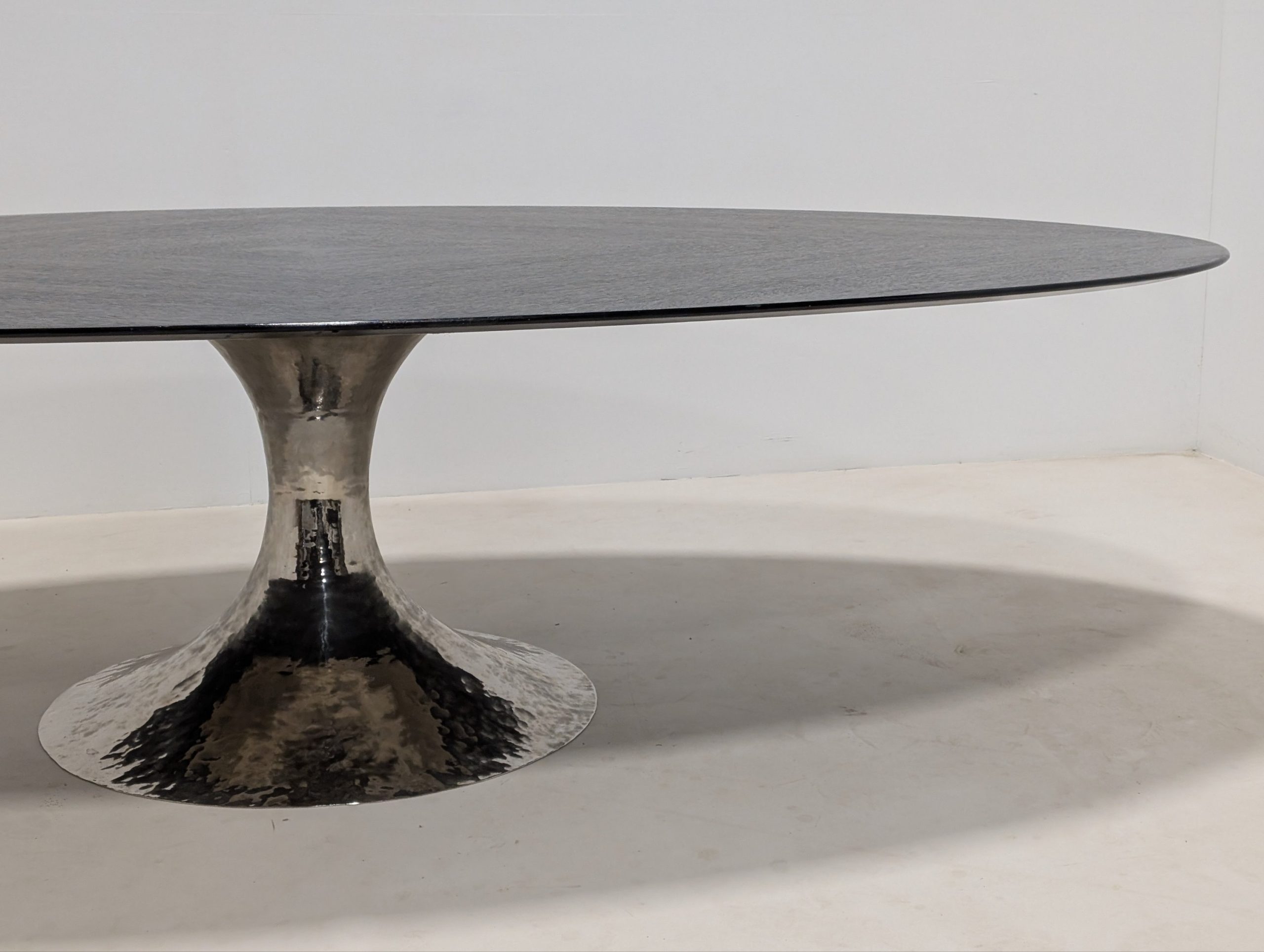 Julian Chichester Dakota Table - Image 4