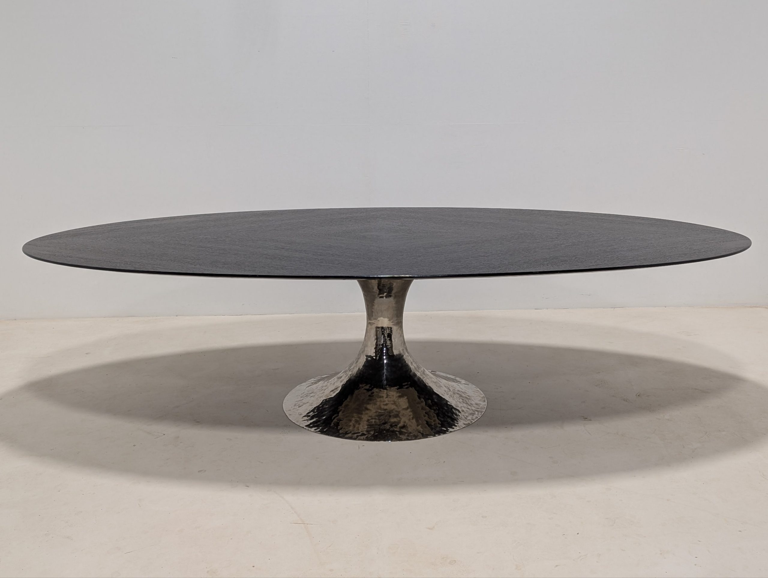 Julian Chichester Dakota Table