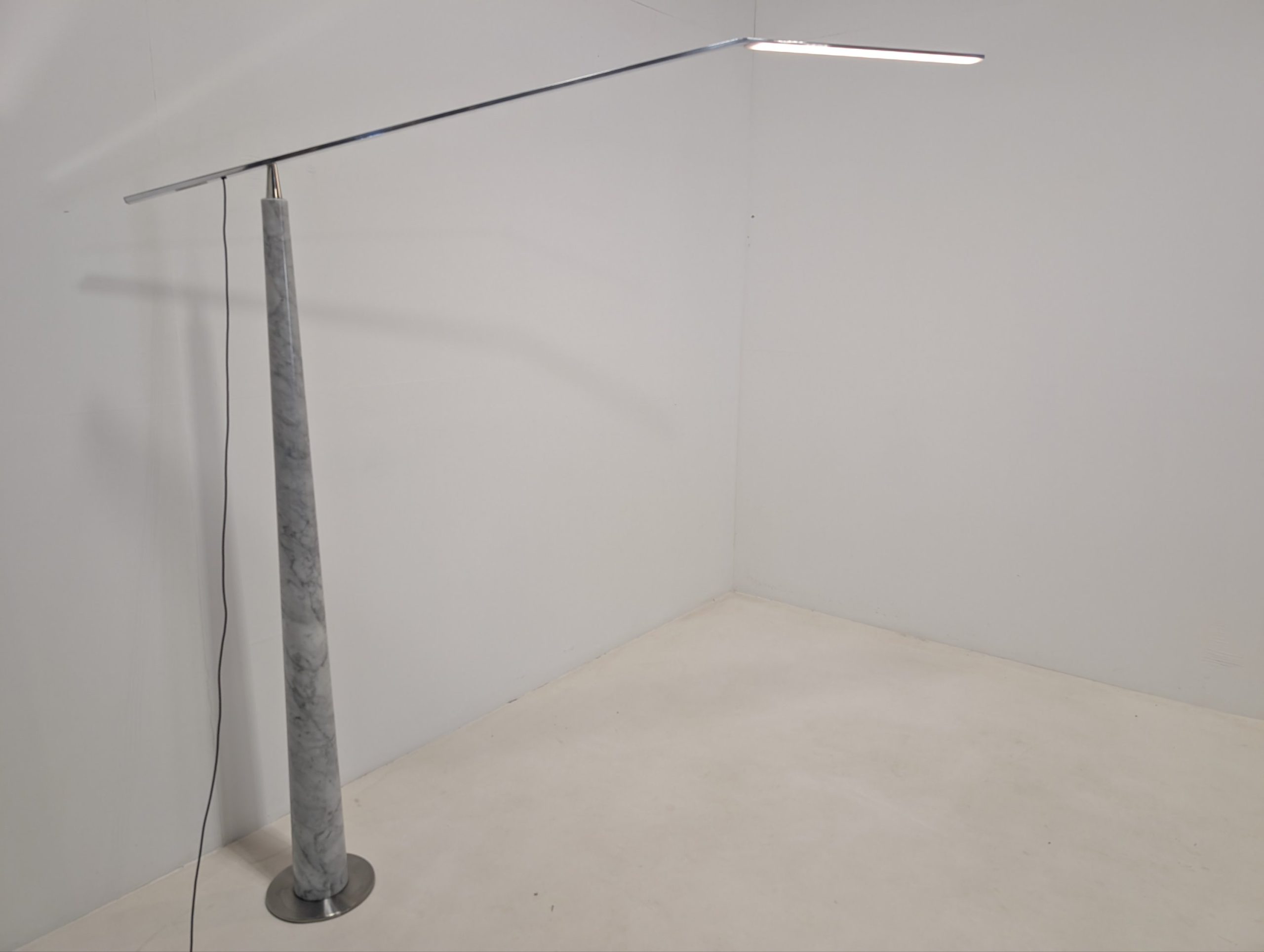 Roche Bobois Rialto Bardiglio Floor Lamp - Image 4